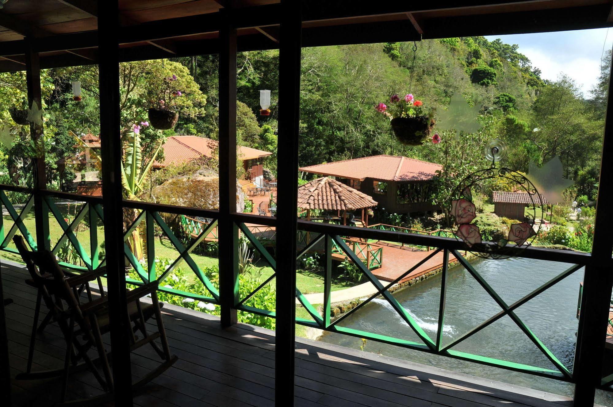 Trogon Lodge ซาน เจราร์โด  เด โดตา ภายนอก รูปภาพ