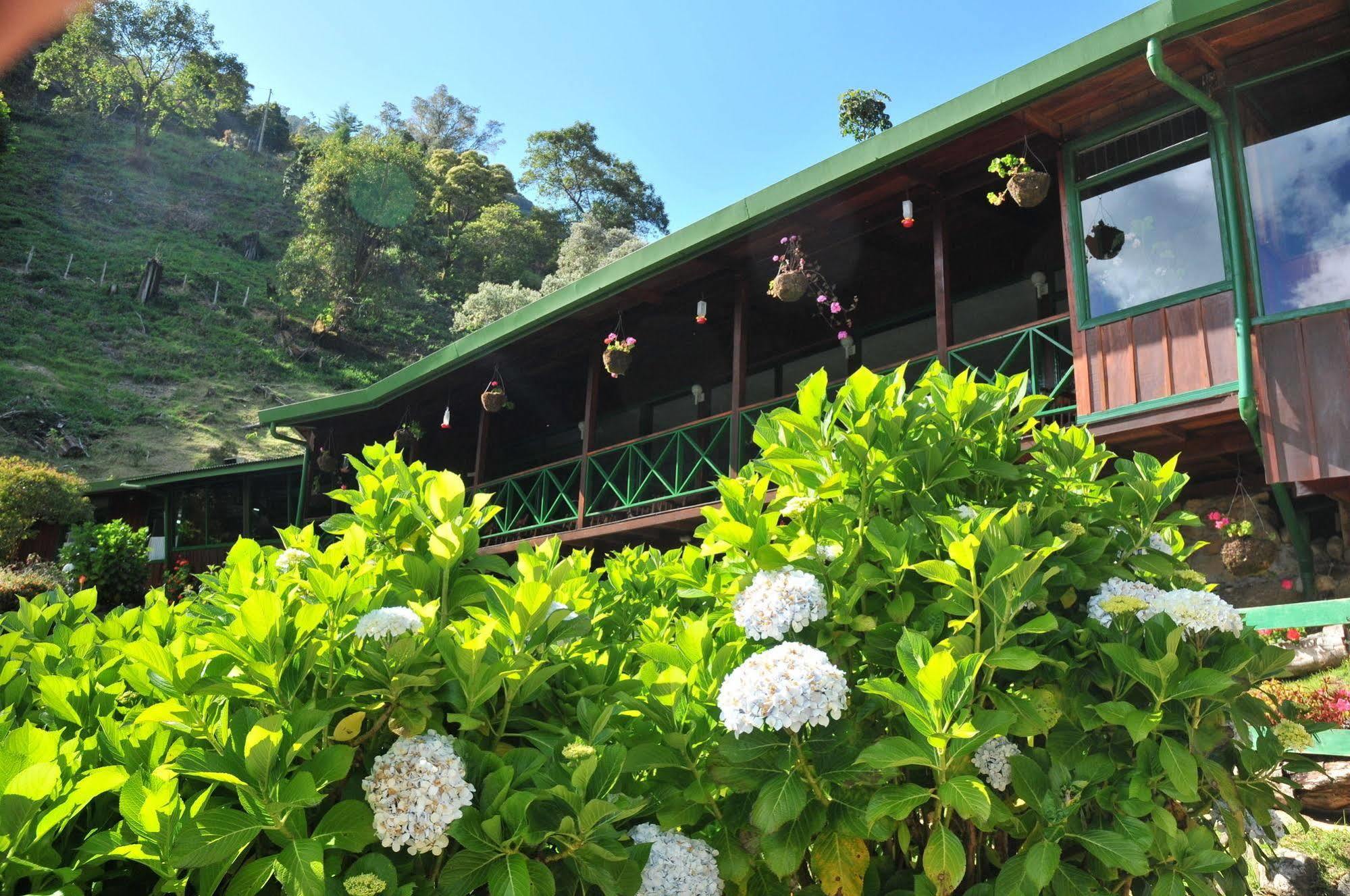 Trogon Lodge ซาน เจราร์โด  เด โดตา ภายนอก รูปภาพ